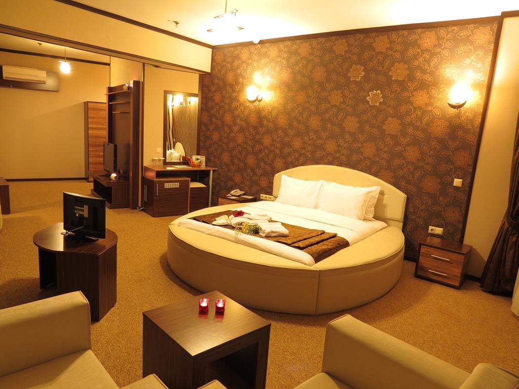 Verman Hotel Εσκίσεχιρ Δωμάτιο φωτογραφία